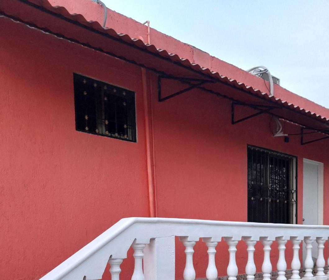 Villa Lirios Valladolid  Eksteriør bilde